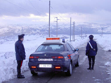 CARABINIERI NEVE