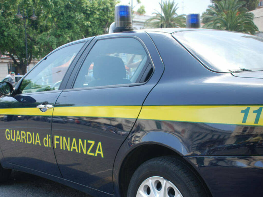 Guardia-di-Finanza2