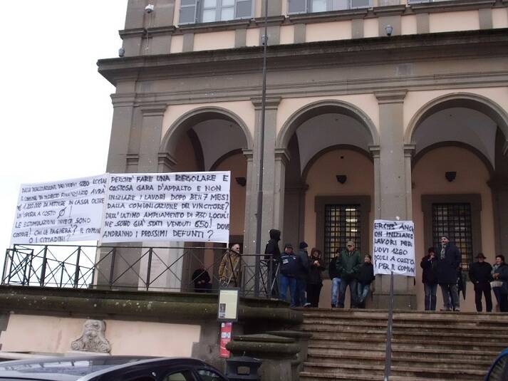 MANIFESTAZIONE CIMITERO