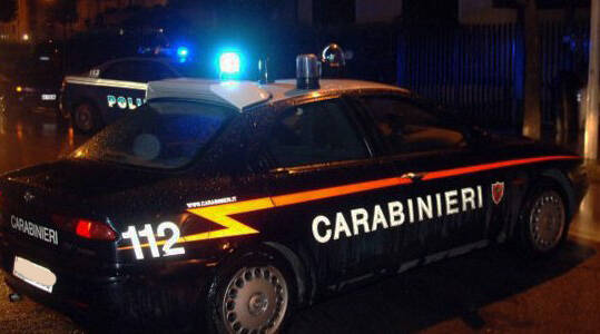 carabinieri_e_polizia_notte