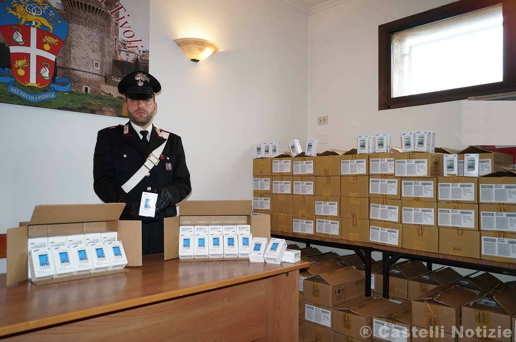 I cellulari recuperati dai Carabinieri