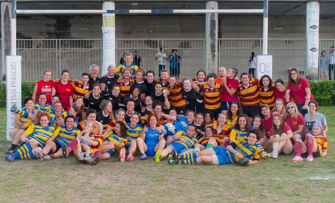 rugby femminile foto ricordo triangolare