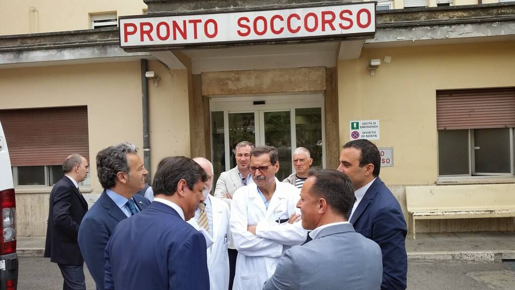 Giancarlo Righini in una recente visita all'Ospedale di Velletri coi vertici della Asl Rm H