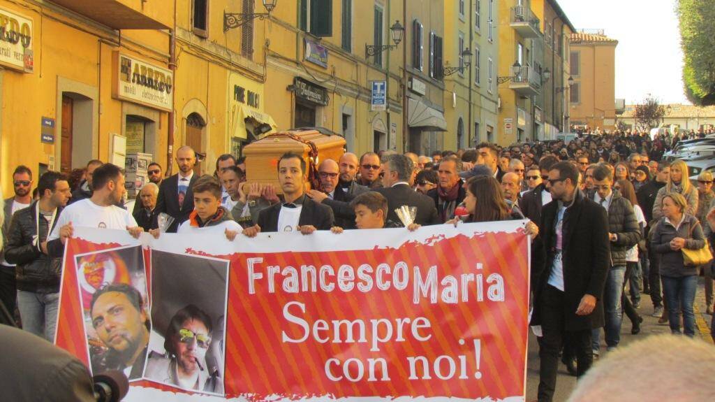 5. Il corteo funebre