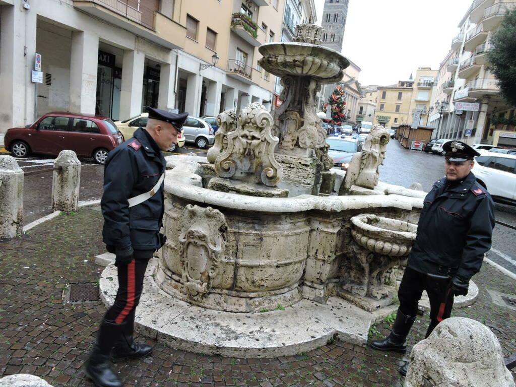 carabinieri piazza cairoli