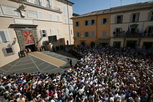 Pope Benedict XVI leads his weekly general audience in Liberta's Square in front of his summer residence in Castelgandolfo, south of Rome