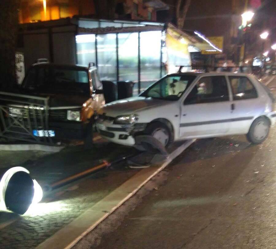 incidente cecchina scuolabus