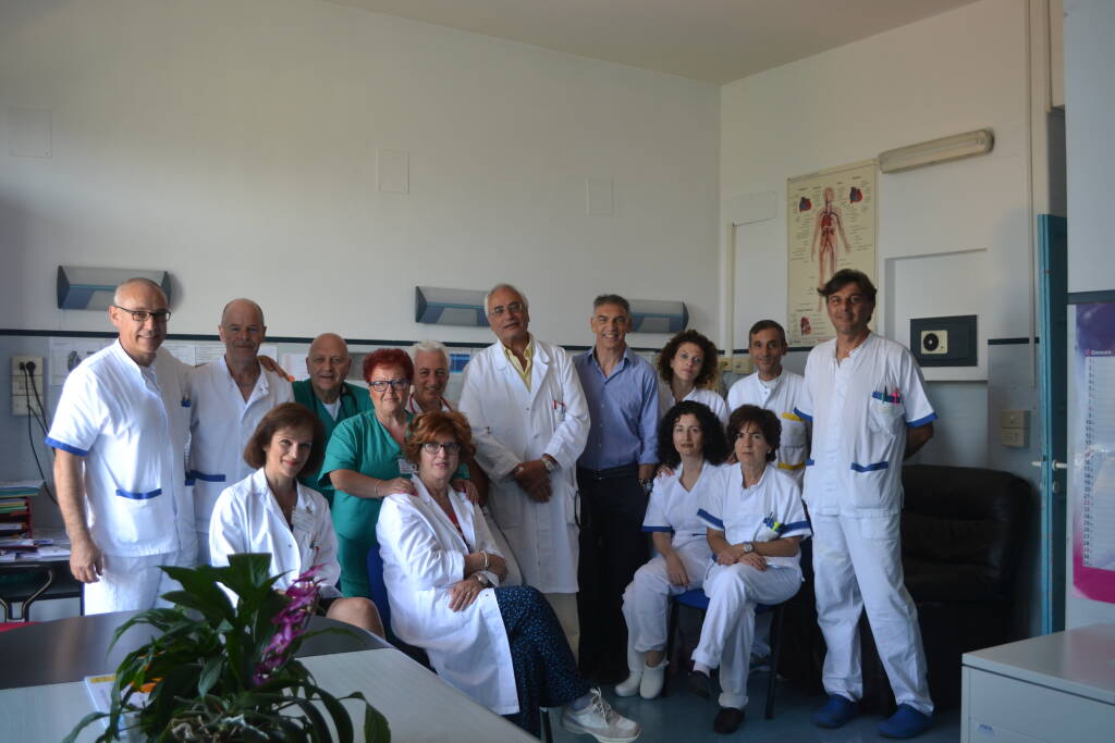 L'equipe della Cardiologia con il presidente dell'Avis di Velletri[189]
