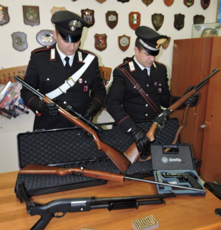 carabinieri rocca di papa_fucili