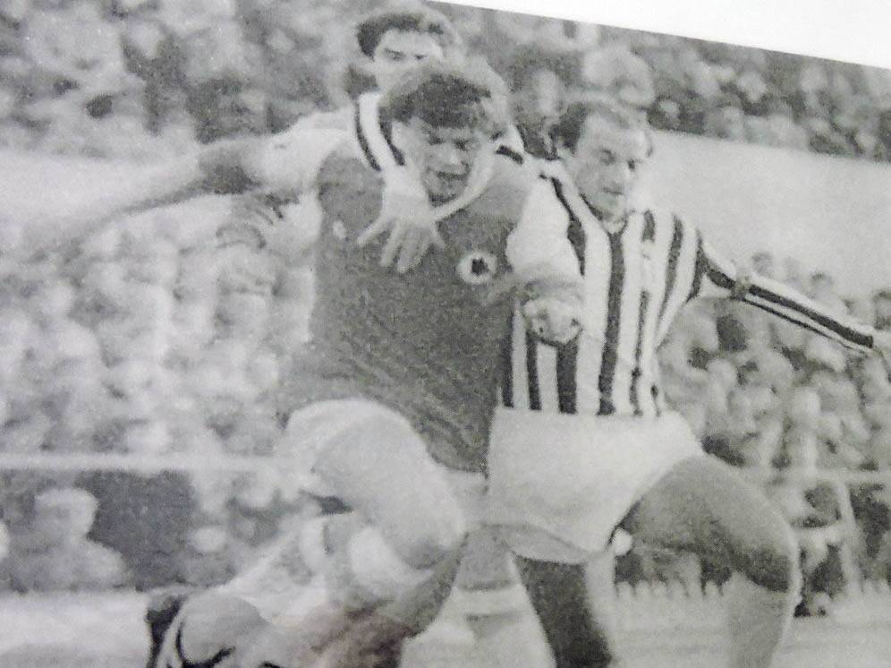 duello tra paolo Borelli e il mitico Furino in un Roma Juventus del 1980