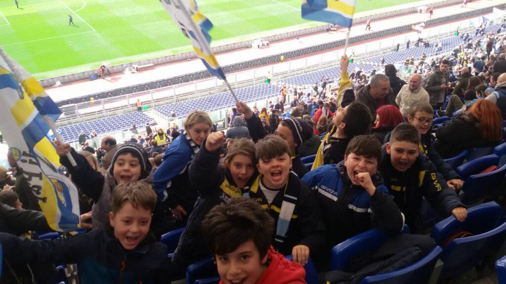 canarini allo stadio a vedere la lazio