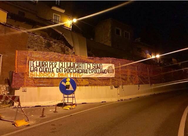 Lo striscione di CasaPound sul muro via Frascati Rocca di Papa