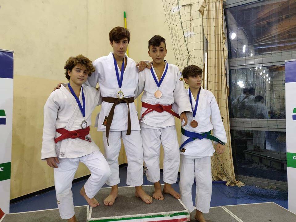 judo frascati farina e stoduto in alto sul podio