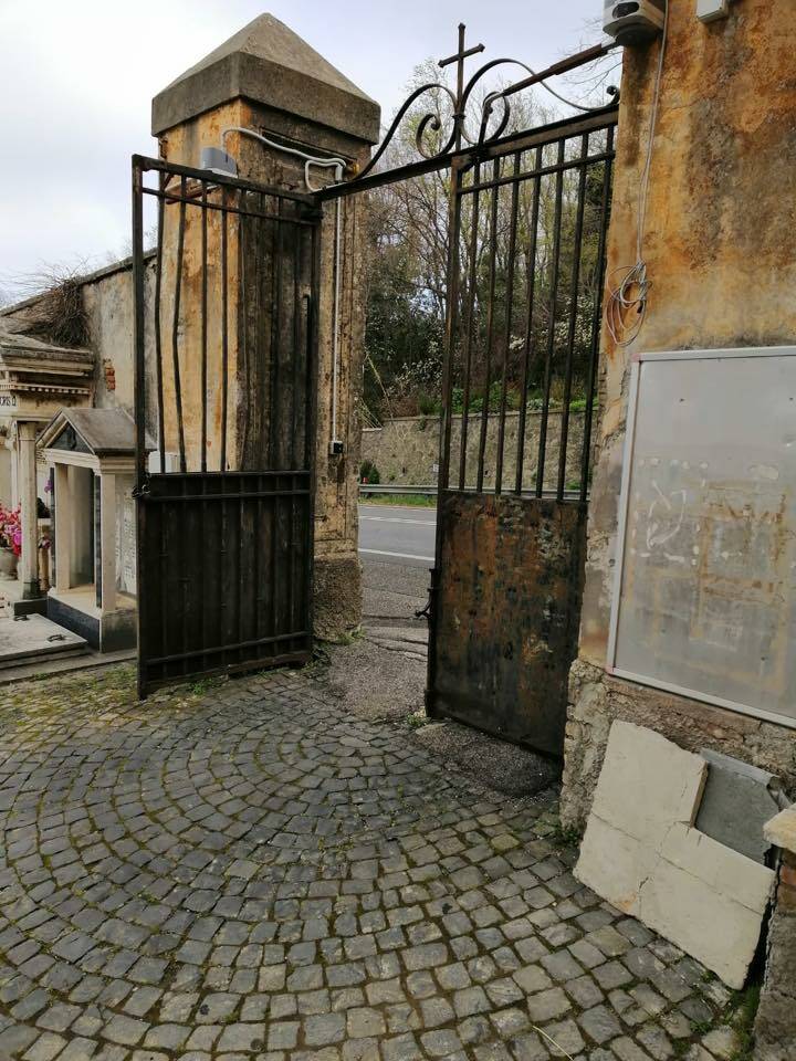 cimitero castel gandolfo (m5s)