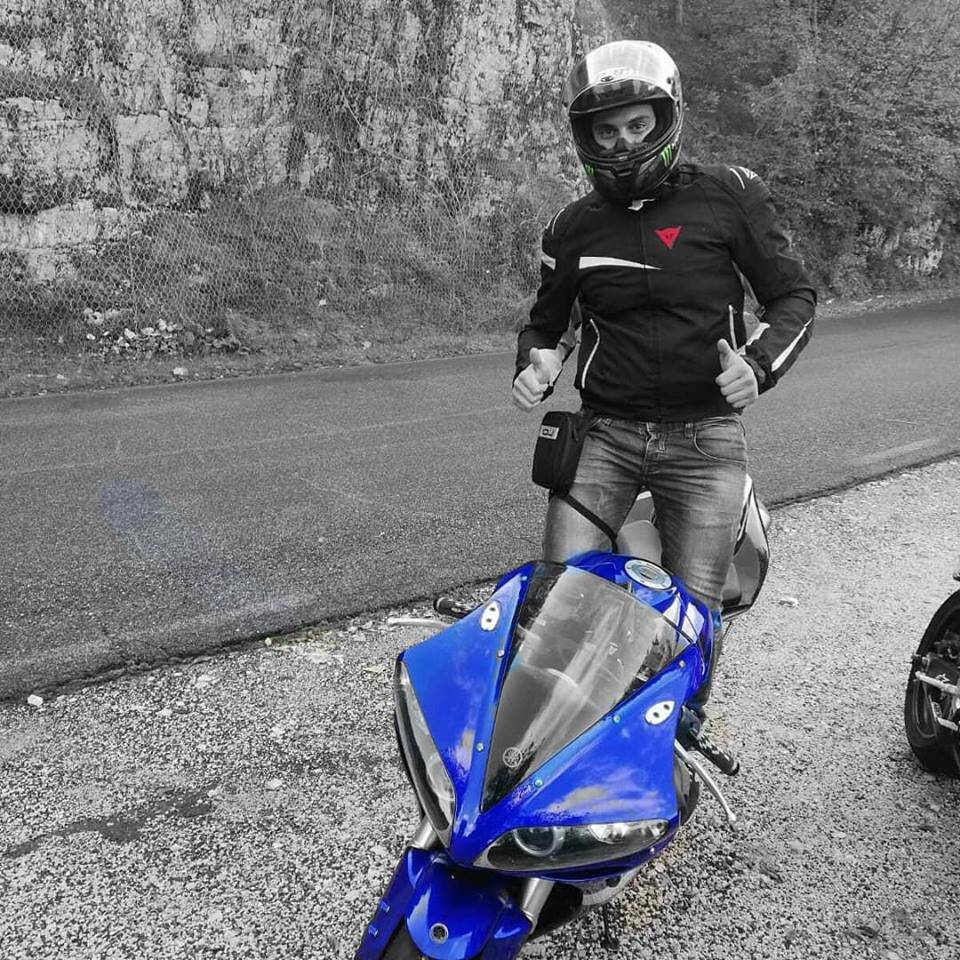 Lorenzo Battistini in una recente foto con la sua moto