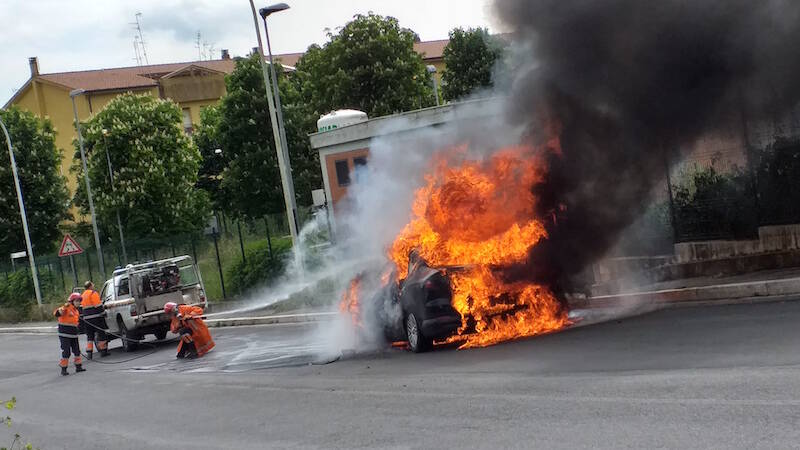 fuoco protezione civile genzano