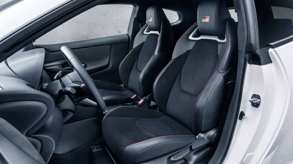 2020-toyota-gr-yaris-seat