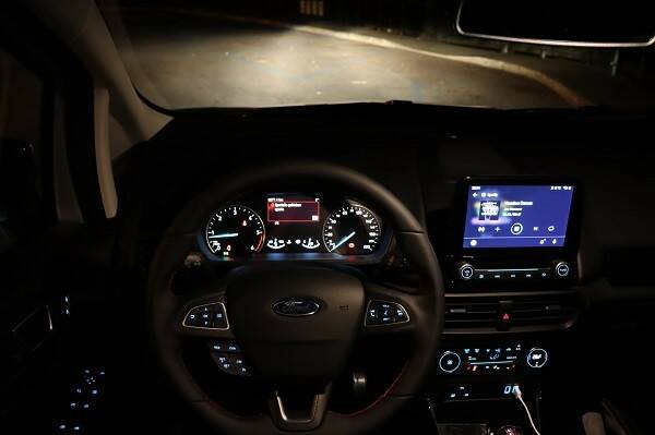 Interni-NIght-Ecosport-ST-Line-