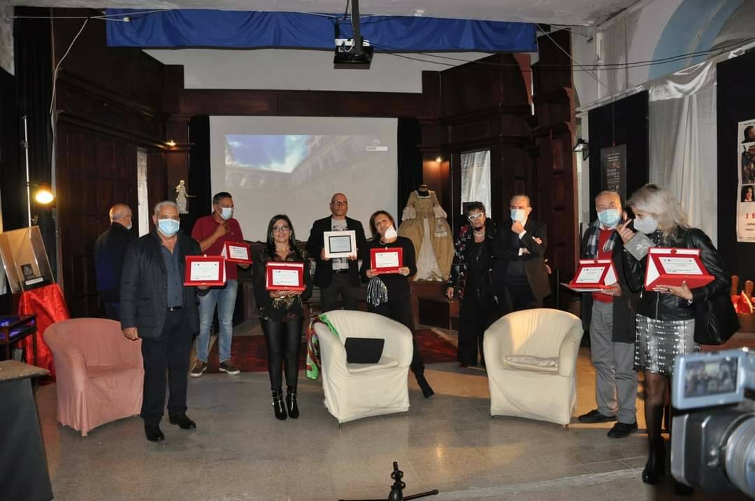 il gruppo dei premiati ( foto Tommaso Ferra)