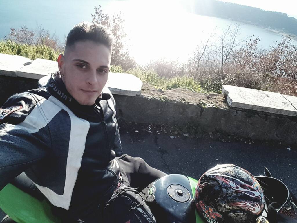 Lorenzo Battistini sulla sua moto