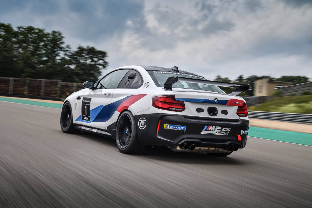 Al-via-il-primo-campionato-monomarca-BMW-M2-CS-Racing-Cup-CN-Motors-1-1