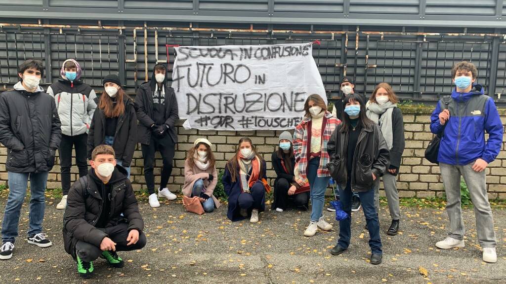 protesta studenti liceo Touschek Grottaferrata