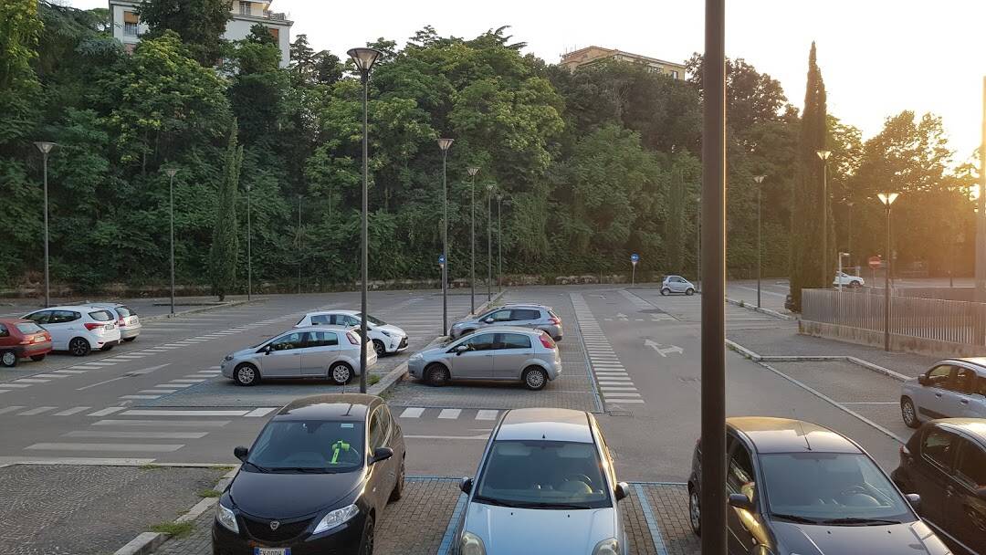 parcheggio stazione frascati