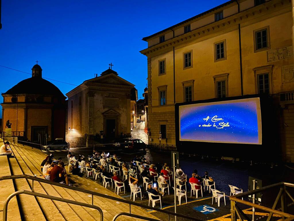 cinema sotto le stelle velletri