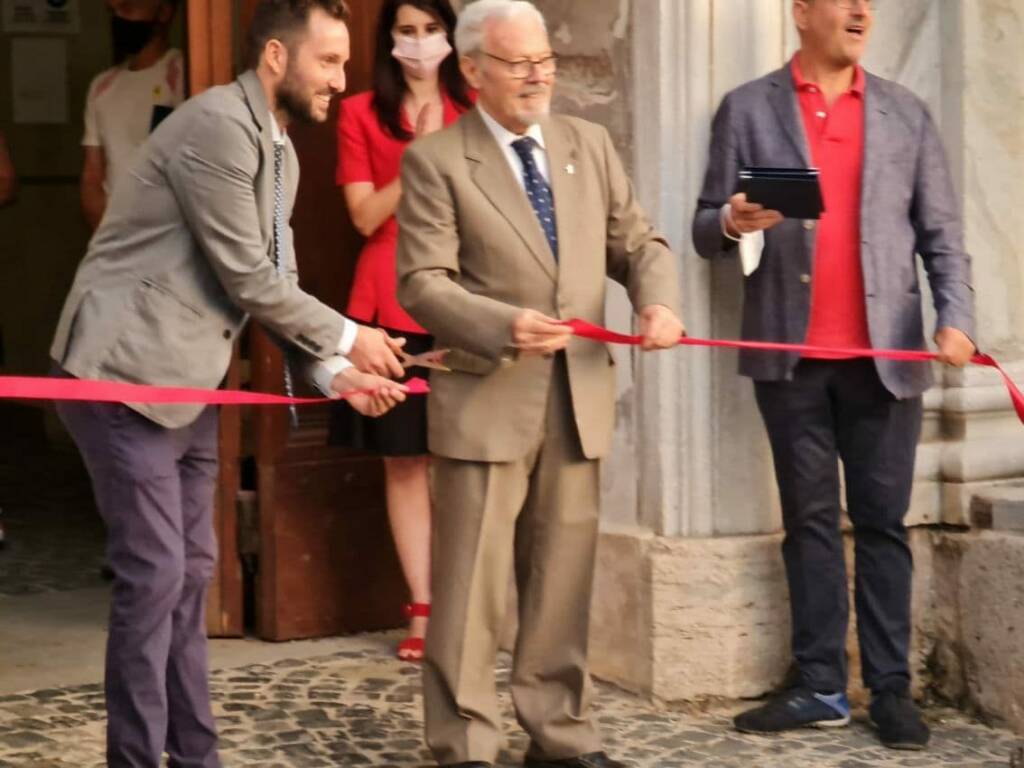 Mostra Ferrari Il taglio del nastro Zoccolotti Bagni