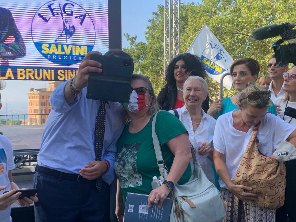 Selfie Salvini a Frascati