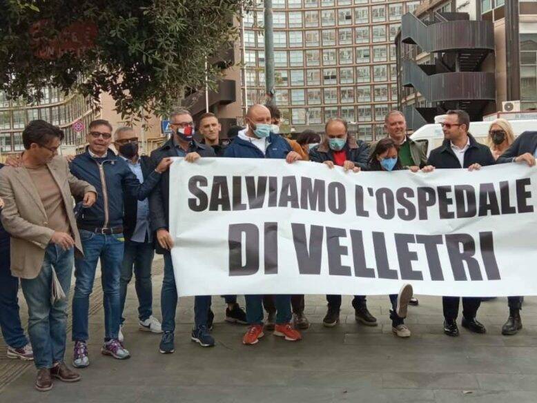 manifestanti ospedale velletri