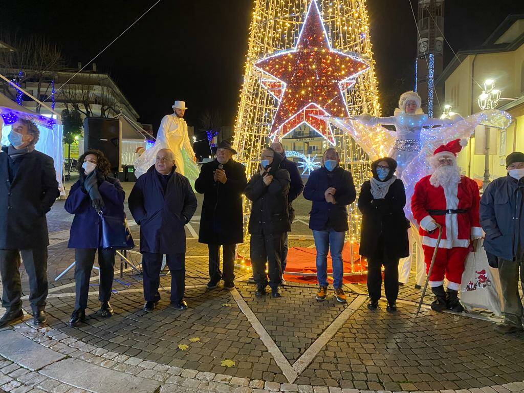 VILLAGGIO NATALIZIO LARIANO 2021