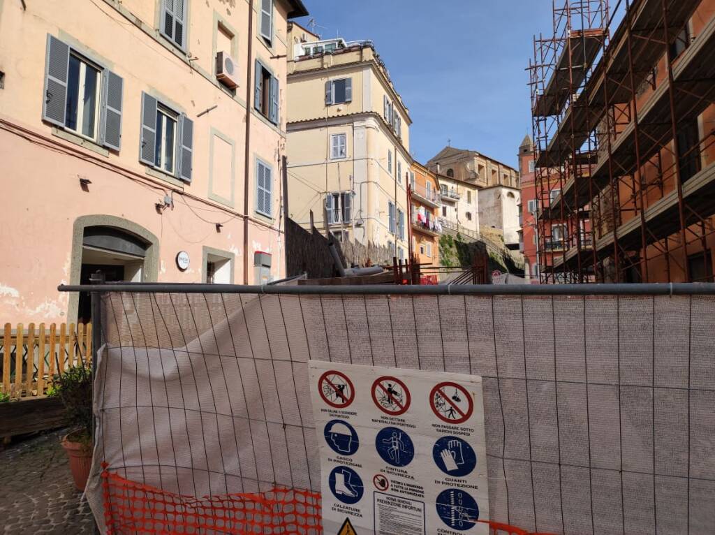 via Nazario Sauro Genzano