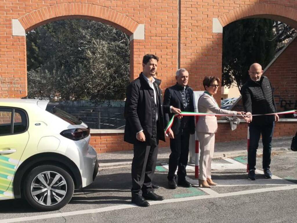 Pavona_CastelGandolfo_InaugurazioneColonnaAutoElettrica_13042022_1