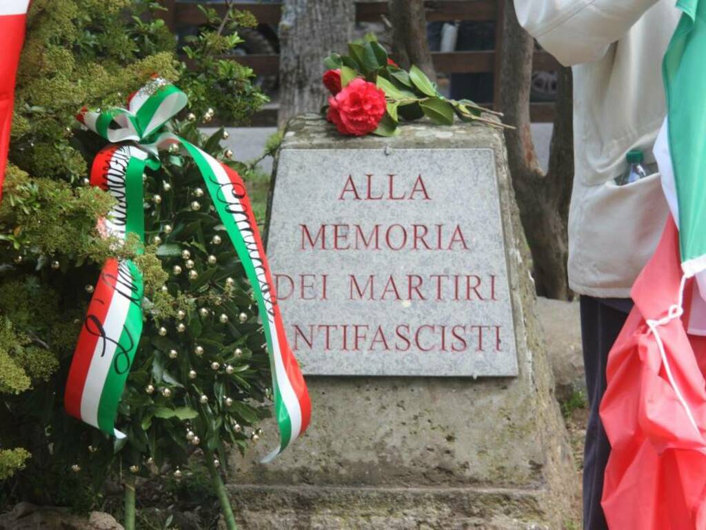 stele 25 aprile rocca di papa