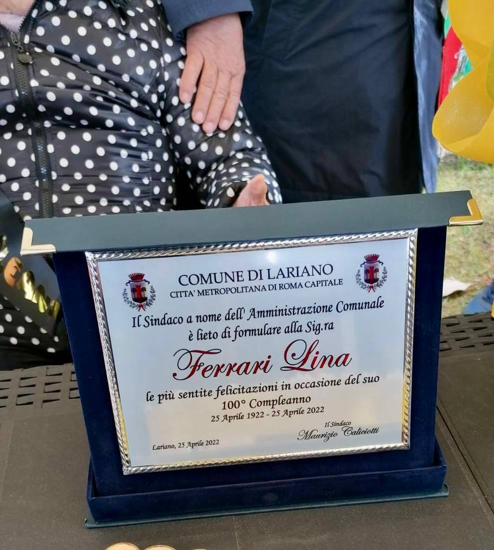 Lariano_SignoraLina_100Anni_25042022_Targa