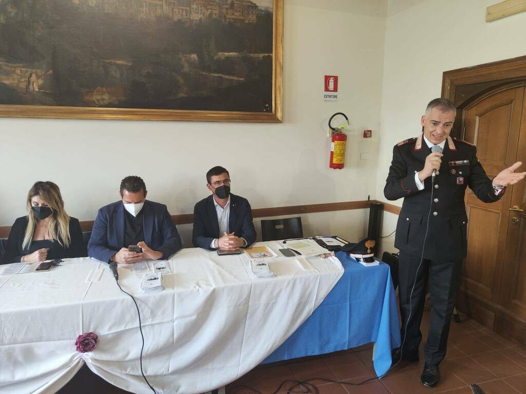 Ariccia Carabinieri incontrano gli anziani