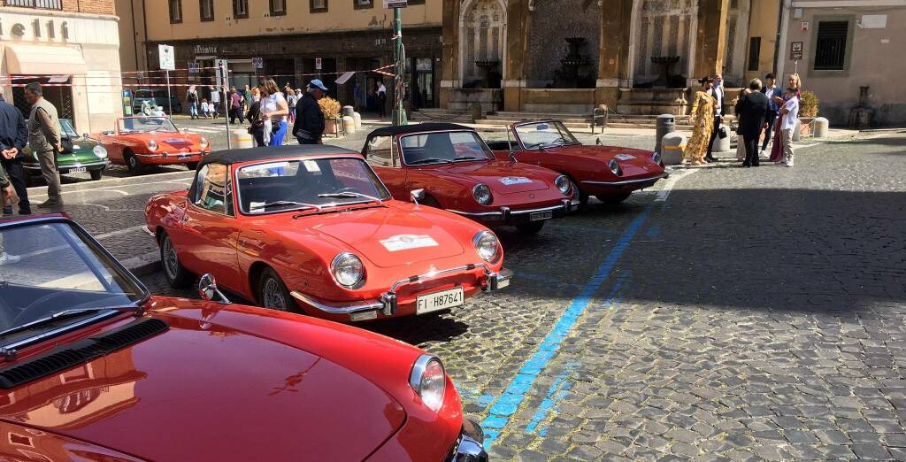 Fiat850Spider_Frascati_4