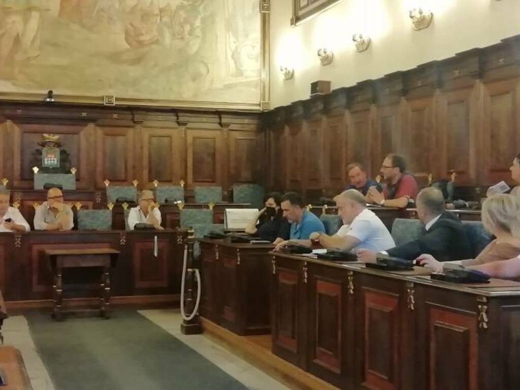 Zona ZTL a Velletri, dibattito nella Sala Consiliare tra Amministrazione ed esercenti 