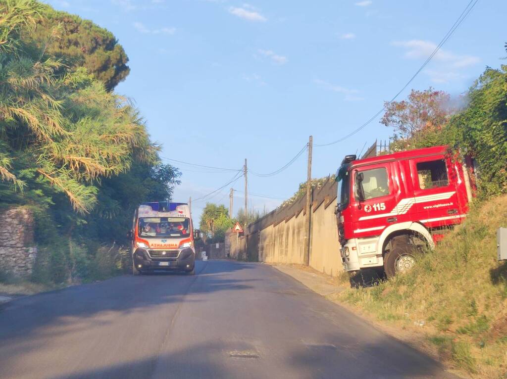 Ambulanza e Vigili del Fuoco Velletri