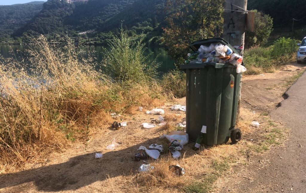 Nemi Isola Pedonale Via del Perino Degrado 9