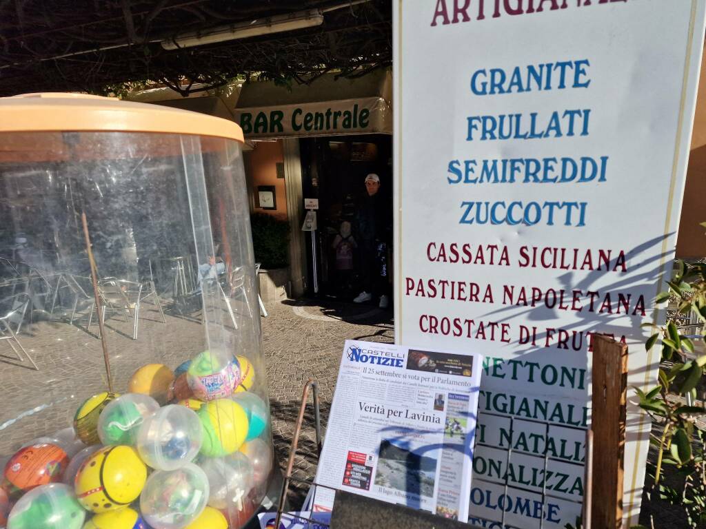 CARTACEO MENSILE CASTELLI NOTIZIE - LE FOTO DEI DISTRIBUTORI