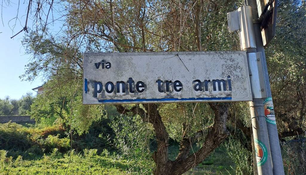 Genzano Via Ponte tre Armi Cartello