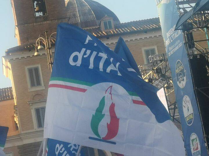 Fratelli d'Italia Bandiera Rocca Priora