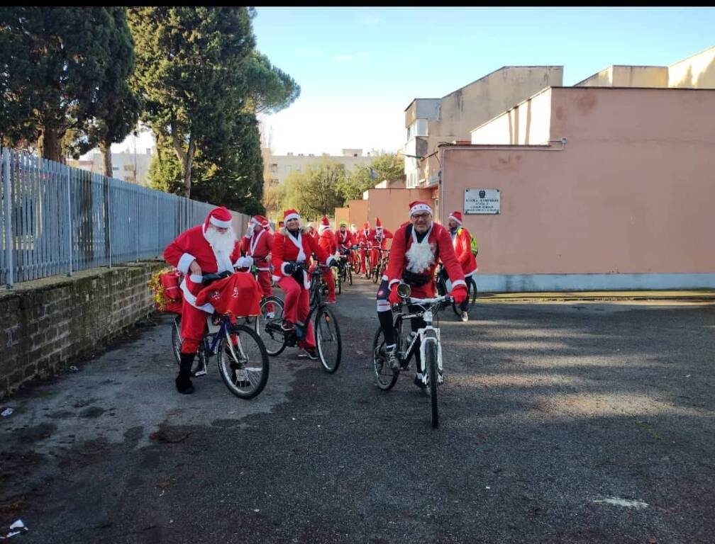 Ciampino Babbi Natale in bicicletta 2022 4