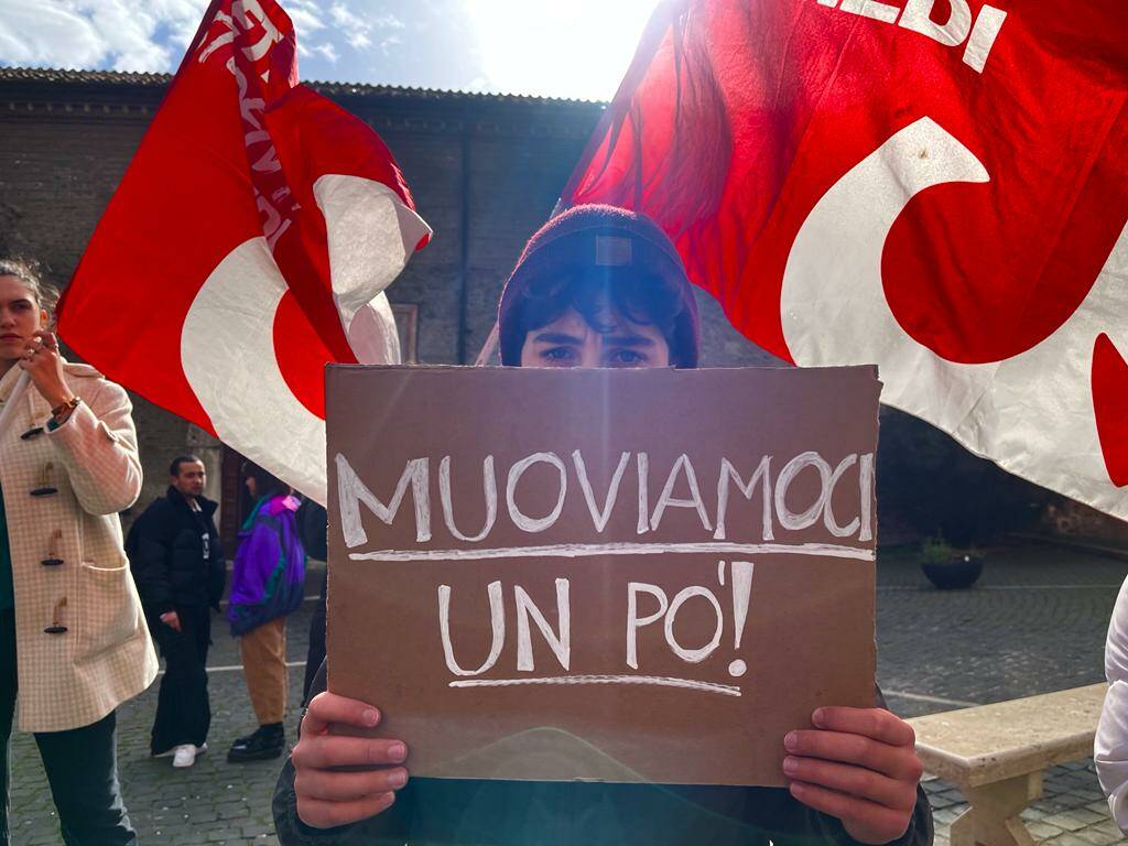 albano manifestazione studenti sui trasporti