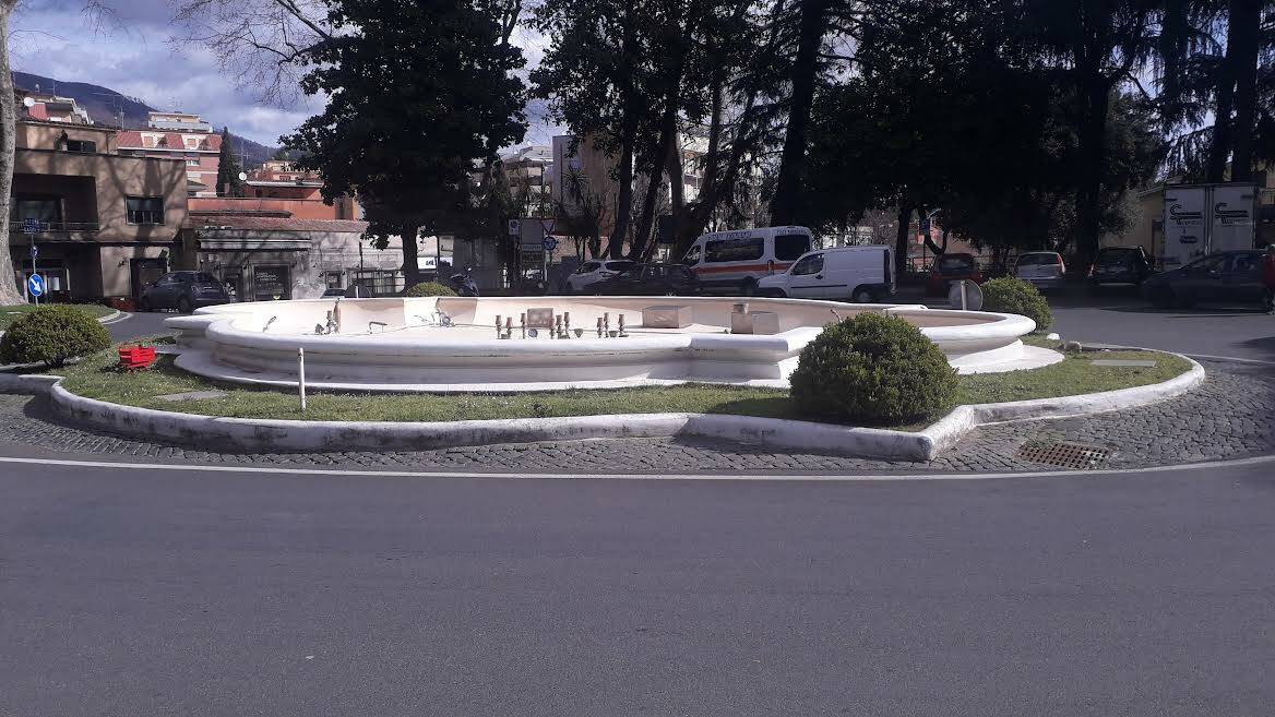 Velletri Fontana Piazza Garibaldi