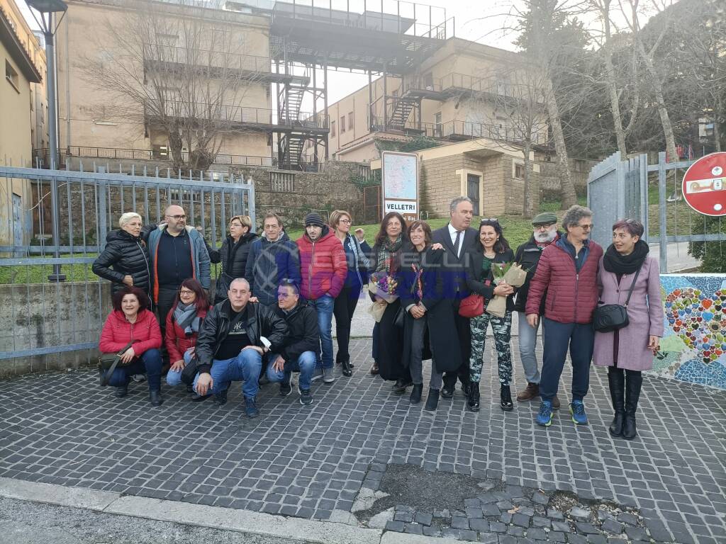 Velletri, inaugurato il mosaico di via Madre Teresa di Calcutta, sotto Villa Ginnetti