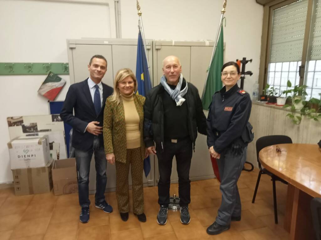 Il vicedirigente Fulvio Marcocci, la Dirigente Scolastica Filomena Assunta Mignogna, l'ispettore Massimiliano Cavola e l'agente Rossella Cedroni