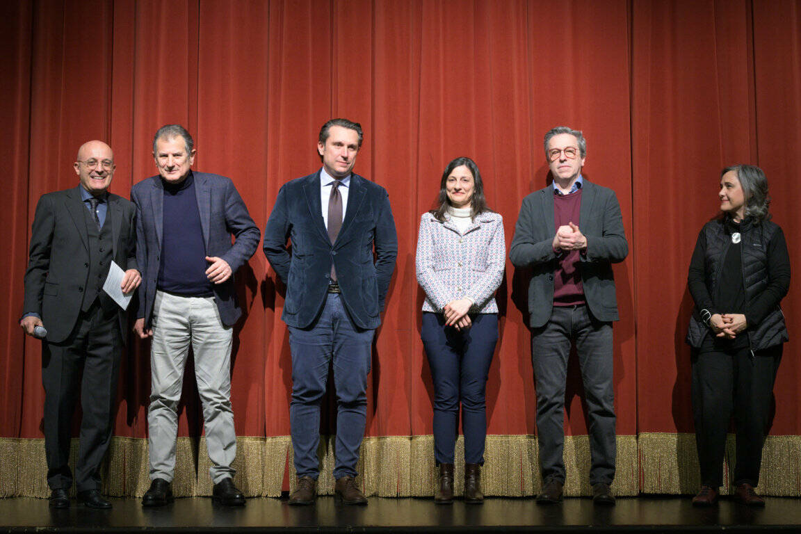 Velletri, il Teatro Artemisio ha ospitato la prima serata del Palio Studentesco 2024 (FOTO)